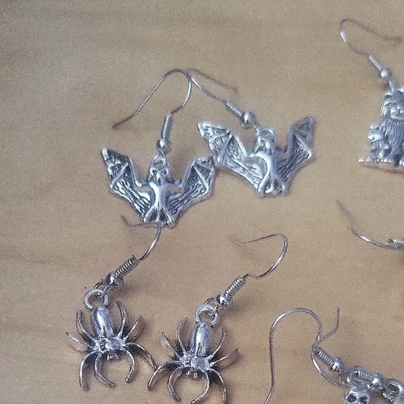 Silver Halloween Themed Earrings Set - Picture 3 of 6